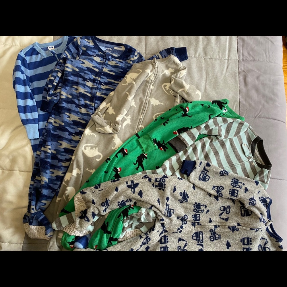 Bundle Fleece 2T PJs